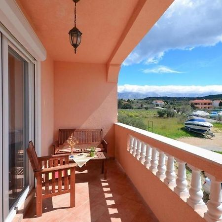 Apartments Jasmin Barbat na Rabu Екстер'єр фото