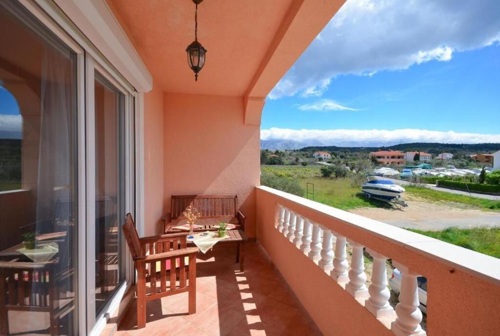 Apartments Jasmin Barbat na Rabu Екстер'єр фото