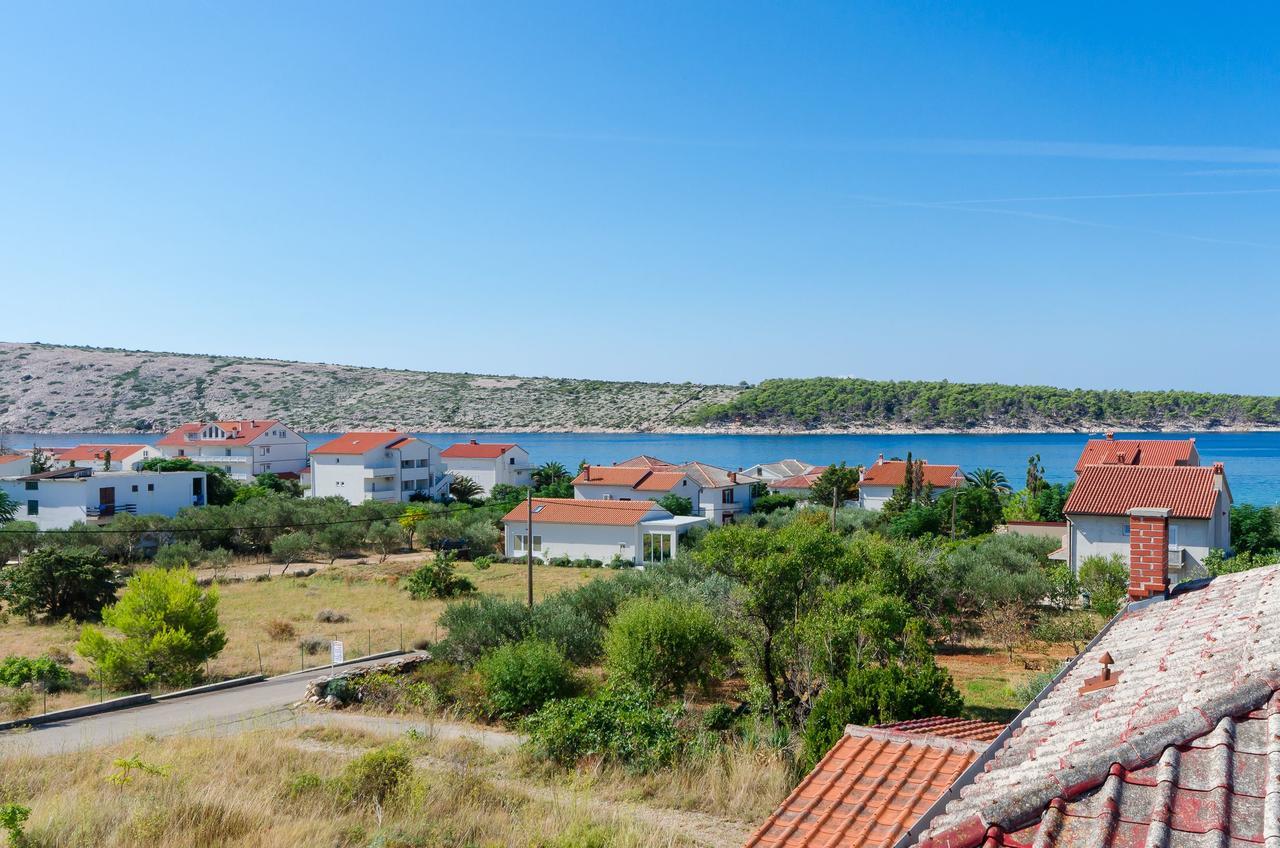 Apartments Jasmin Barbat na Rabu Екстер'єр фото