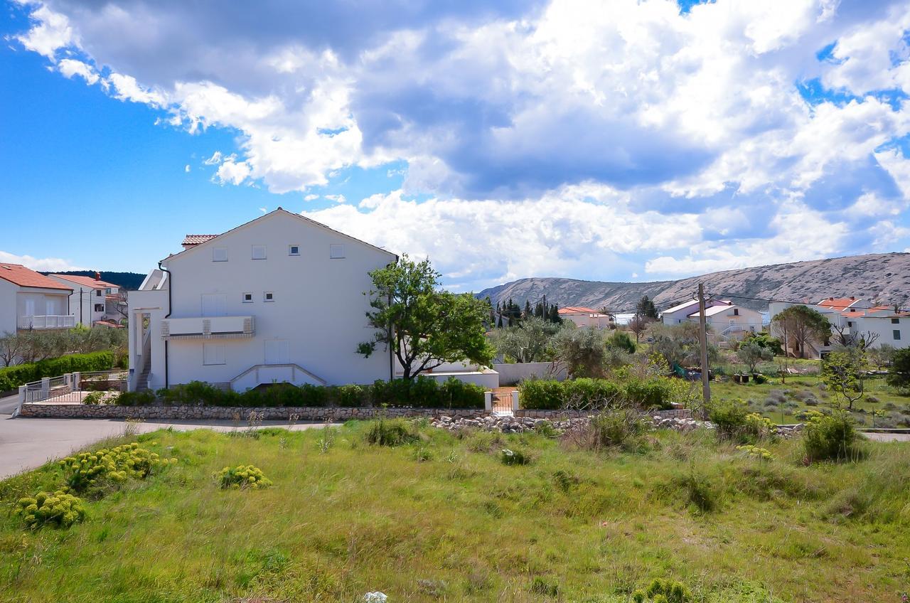 Apartments Jasmin Barbat na Rabu Екстер'єр фото